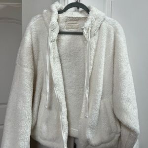 White fluffy Aeropostale zip up